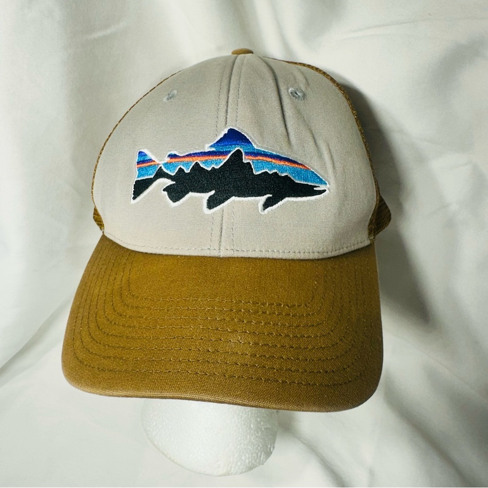 Patagonia Fish Logo Trucker Hat Mesh SnapBack Cap Outdoor Fisherman Gorpcore EUC